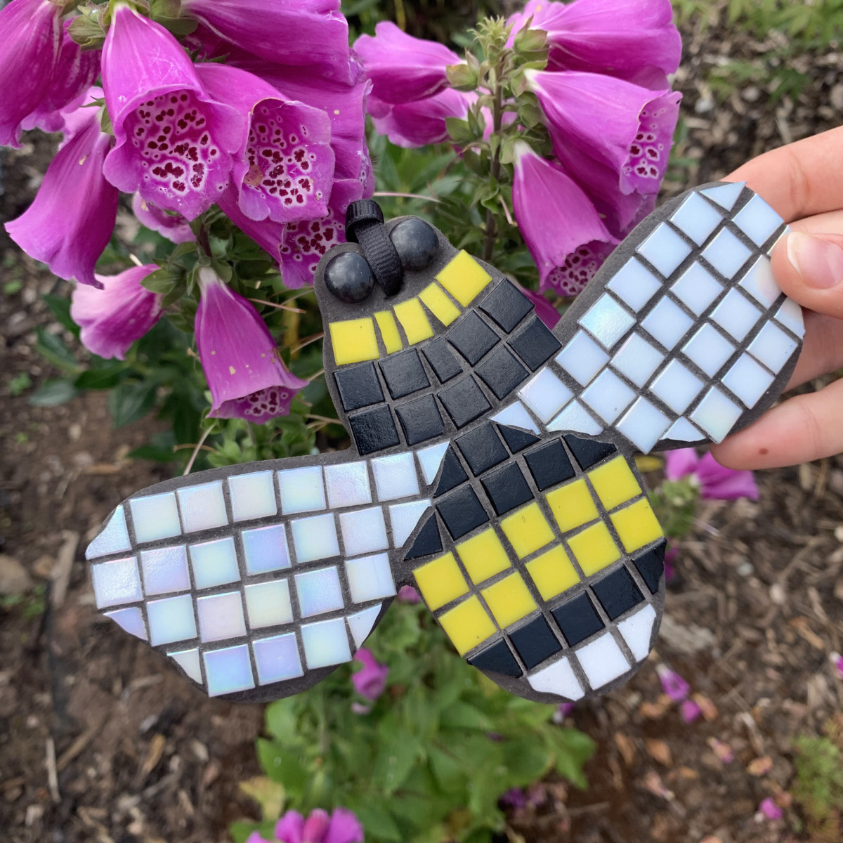 The Rachel Shilston Bee Mosaic Kit » Rachel Shilston