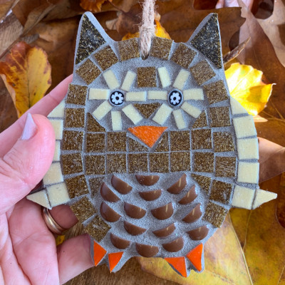 owl and leaves